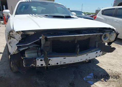 2015 Dodge Challenger R/T Shaker из США, поврежденный, VIN 2C3CDZAT4FH816717